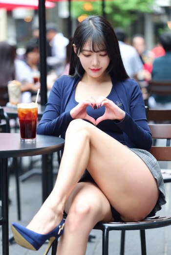 Sexy leg girl at coffee shop